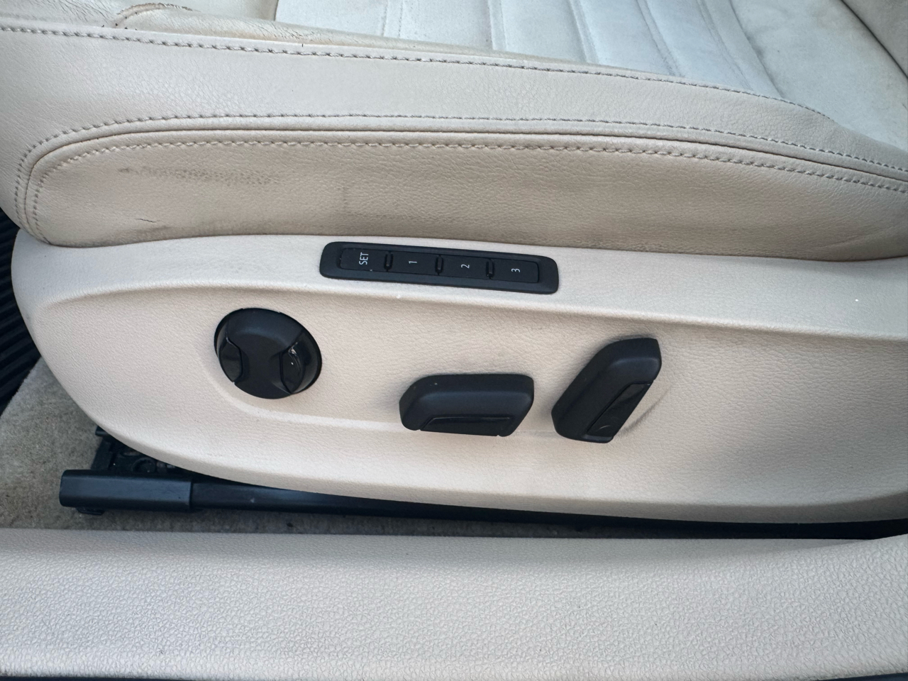 Volkswagen Passat 3.6L V6 SEL Premium 2015