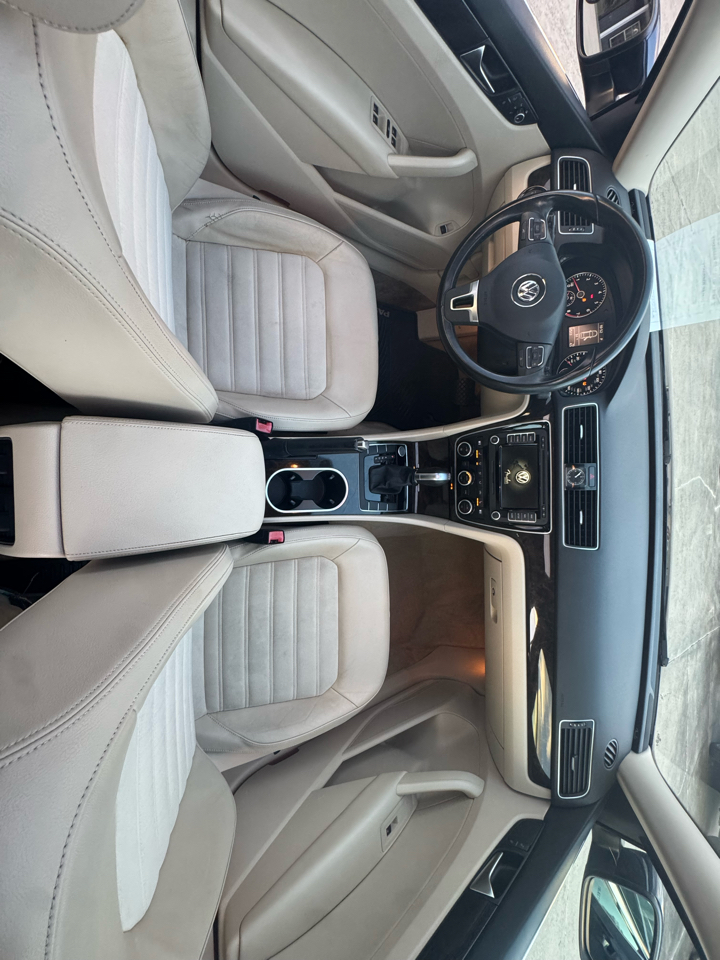 Volkswagen Passat 3.6L V6 SEL Premium 2015
