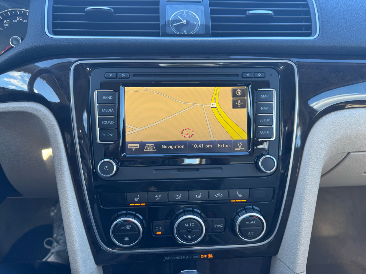 Volkswagen Passat 3.6L V6 SEL Premium 2015