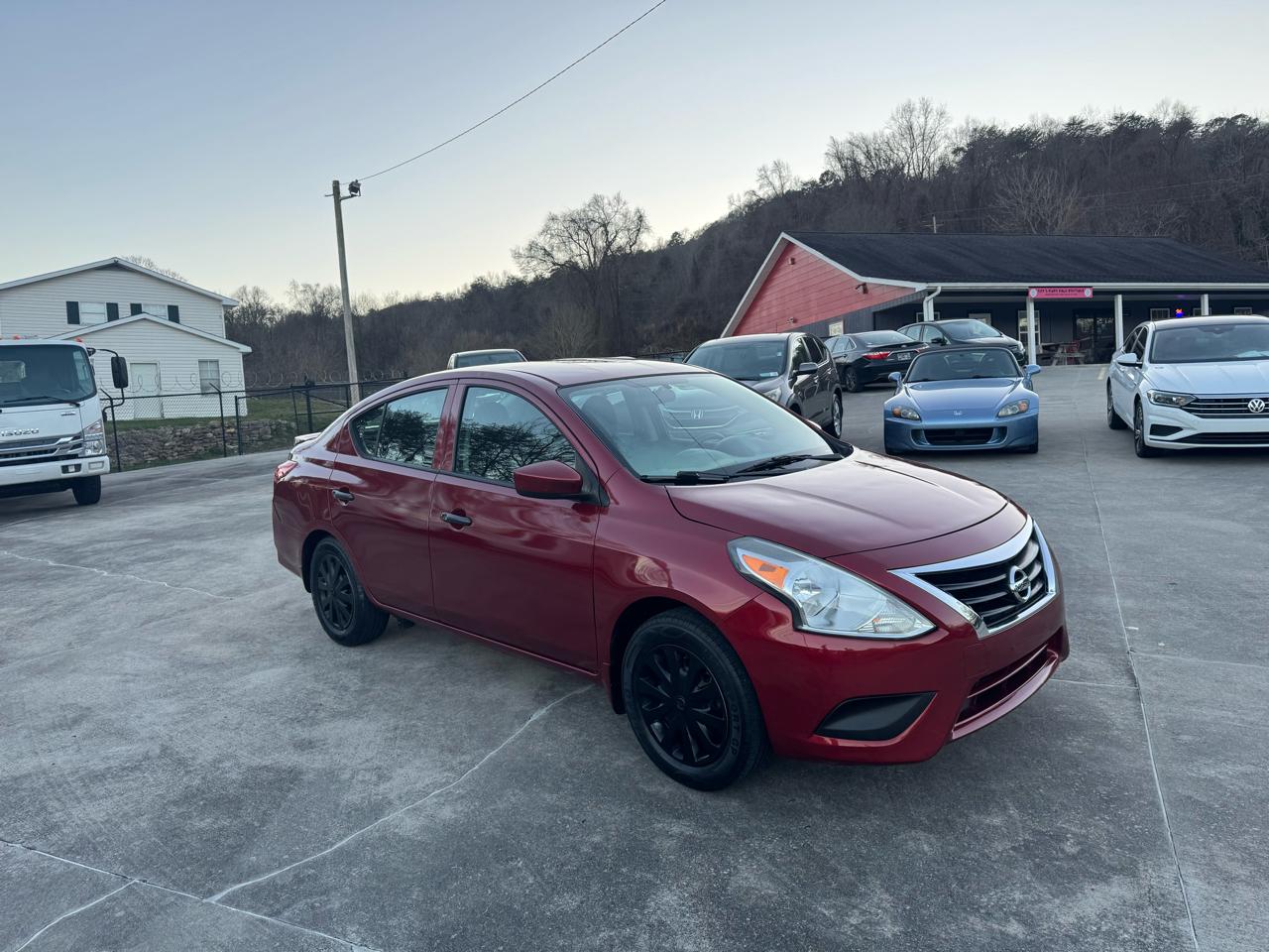 Nissan Versa 1.6 S 5M 2017