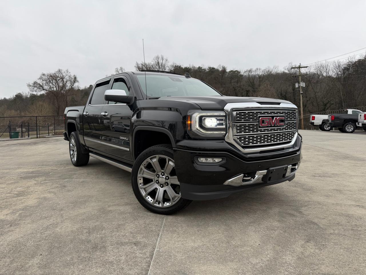 GMC Sierra 1500 Denali Crew Cab Short Box 4WD 2017