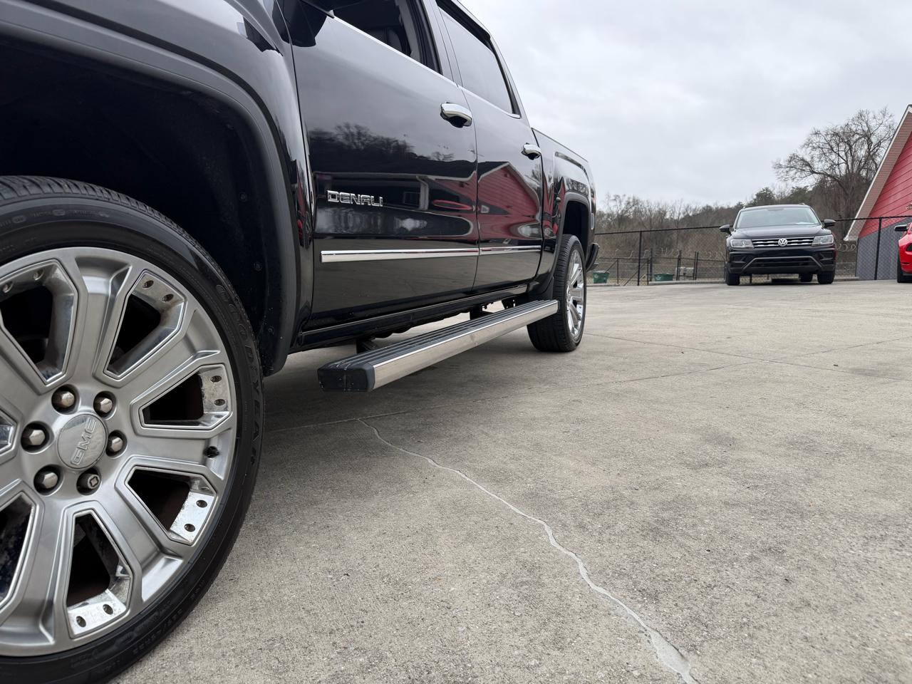 GMC Sierra 1500 Denali Crew Cab Short Box 4WD 2017