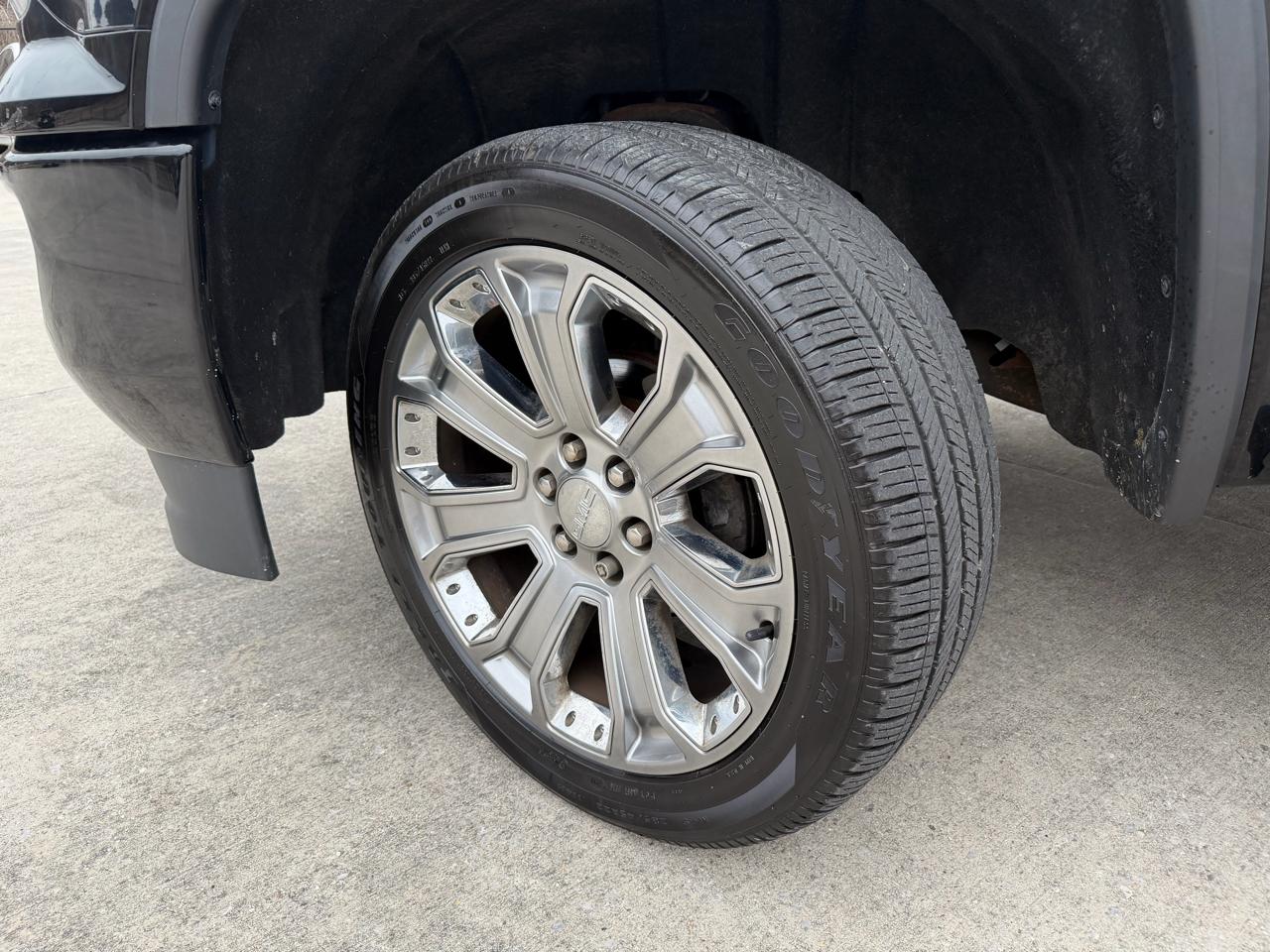 GMC Sierra 1500 Denali Crew Cab Short Box 4WD 2017