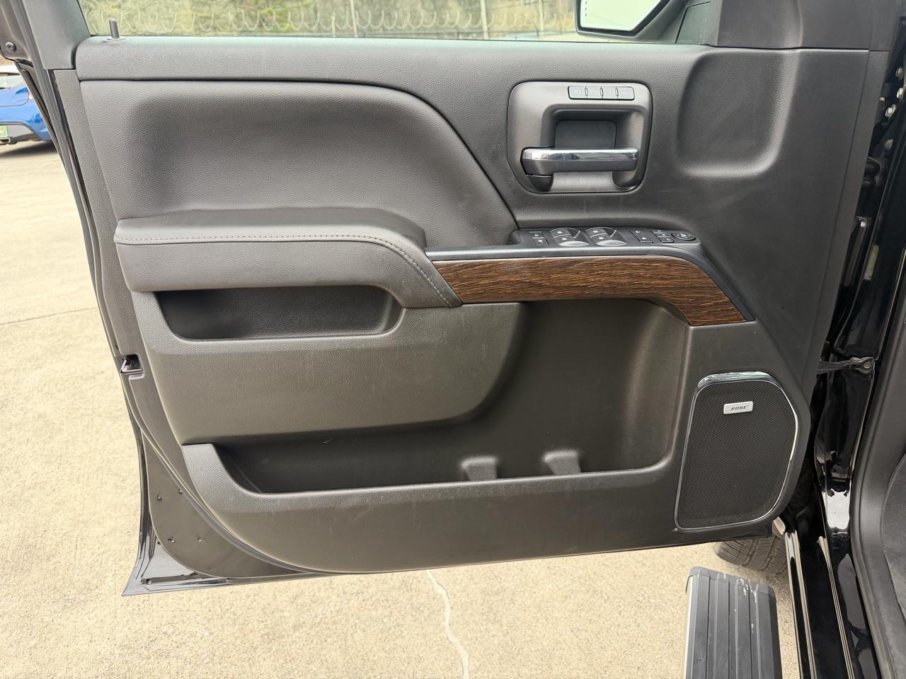 GMC Sierra 1500 Denali Crew Cab Short Box 4WD 2017