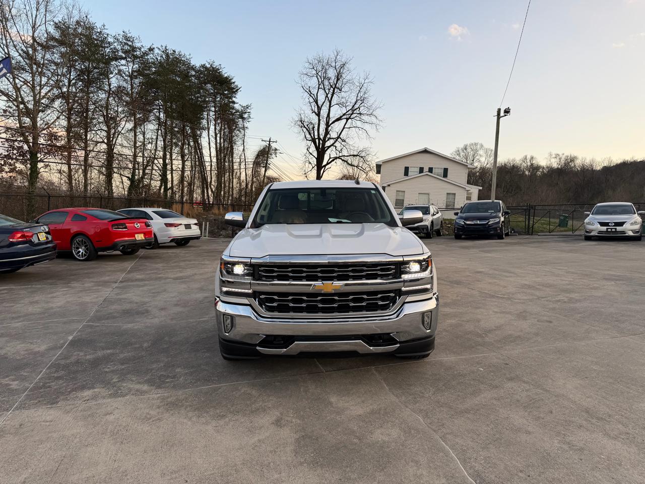 Chevrolet Silverado 1500 LTZ Crew Cab 4WD 2018