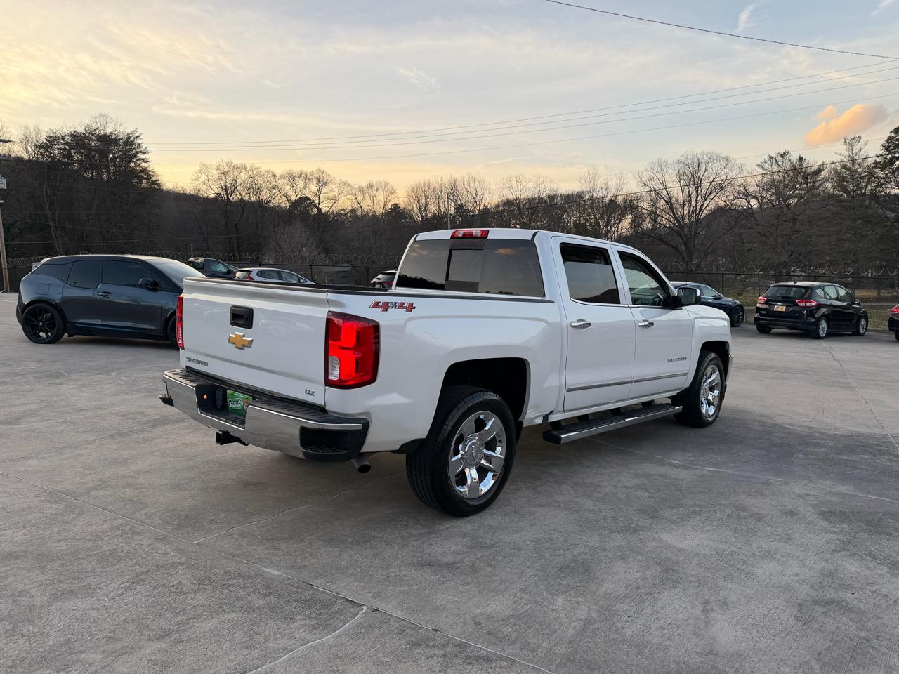 Chevrolet Silverado 1500 LTZ Crew Cab 4WD 2018