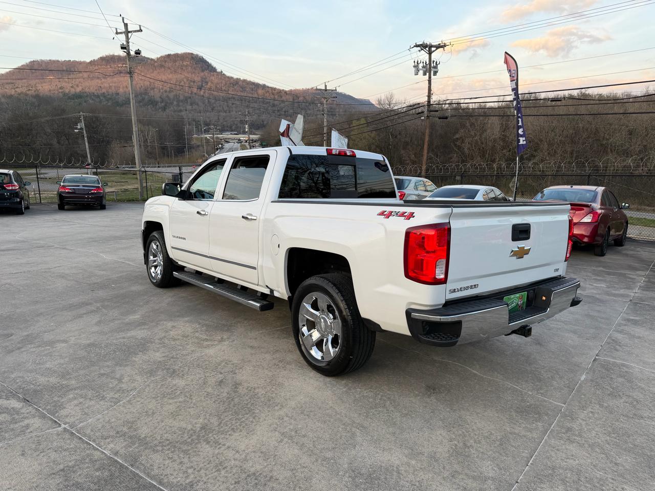 Chevrolet Silverado 1500 LTZ Crew Cab 4WD 2018