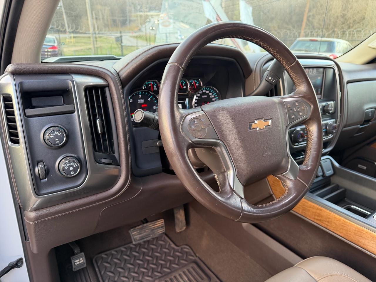 Chevrolet Silverado 1500 LTZ Crew Cab 4WD 2018