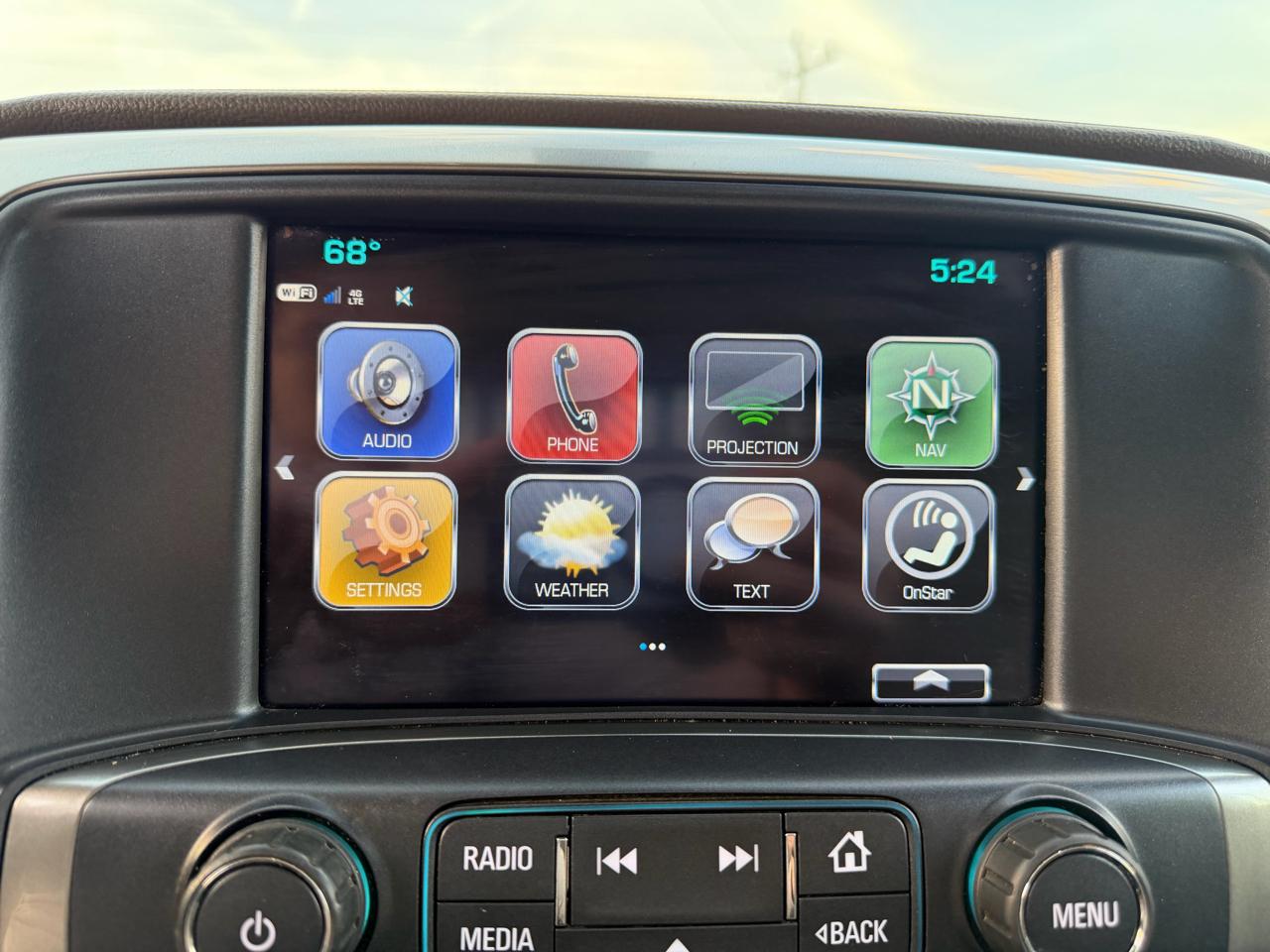 Chevrolet Silverado 1500 LTZ Crew Cab 4WD 2018