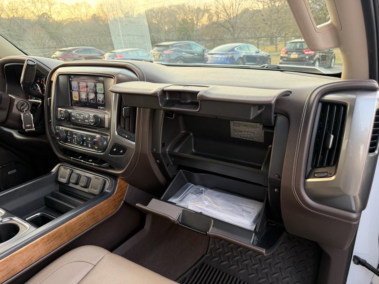 Chevrolet Silverado 1500 LTZ Crew Cab 4WD 2018