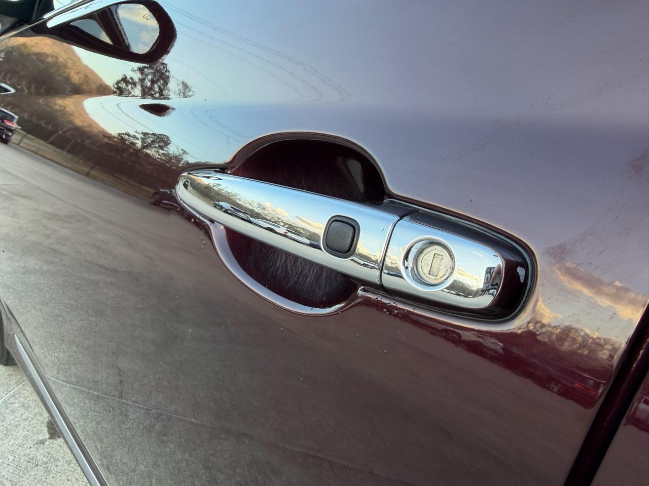 Toyota Avalon Limited 4D Sedan 2011