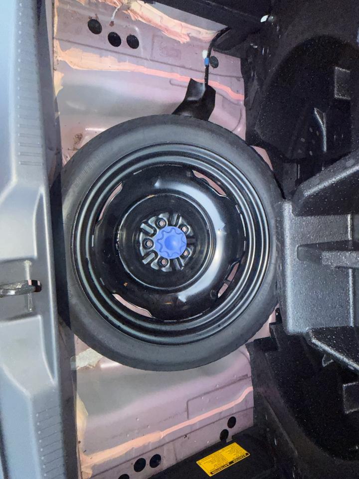 Scion xD 5-Door Hatchback 4-Spd AT 2013