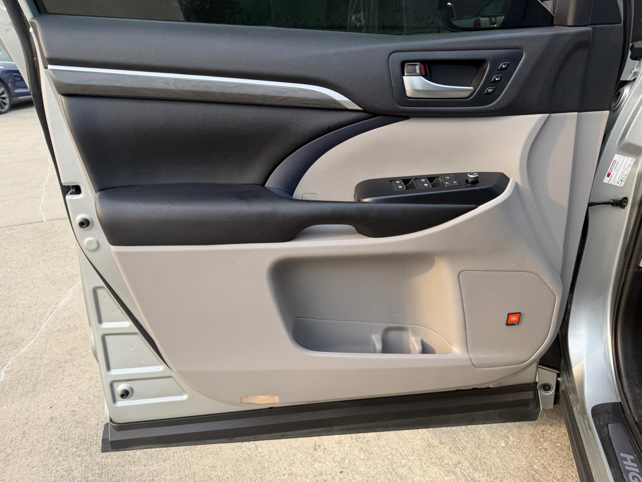 Toyota Highlander Limited Platinum AWD V6 2019