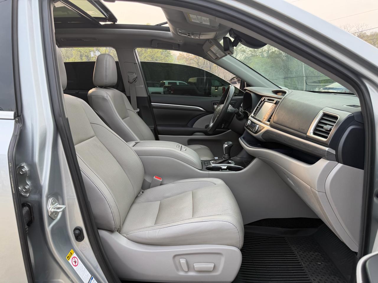 Toyota Highlander Limited Platinum AWD V6 2019