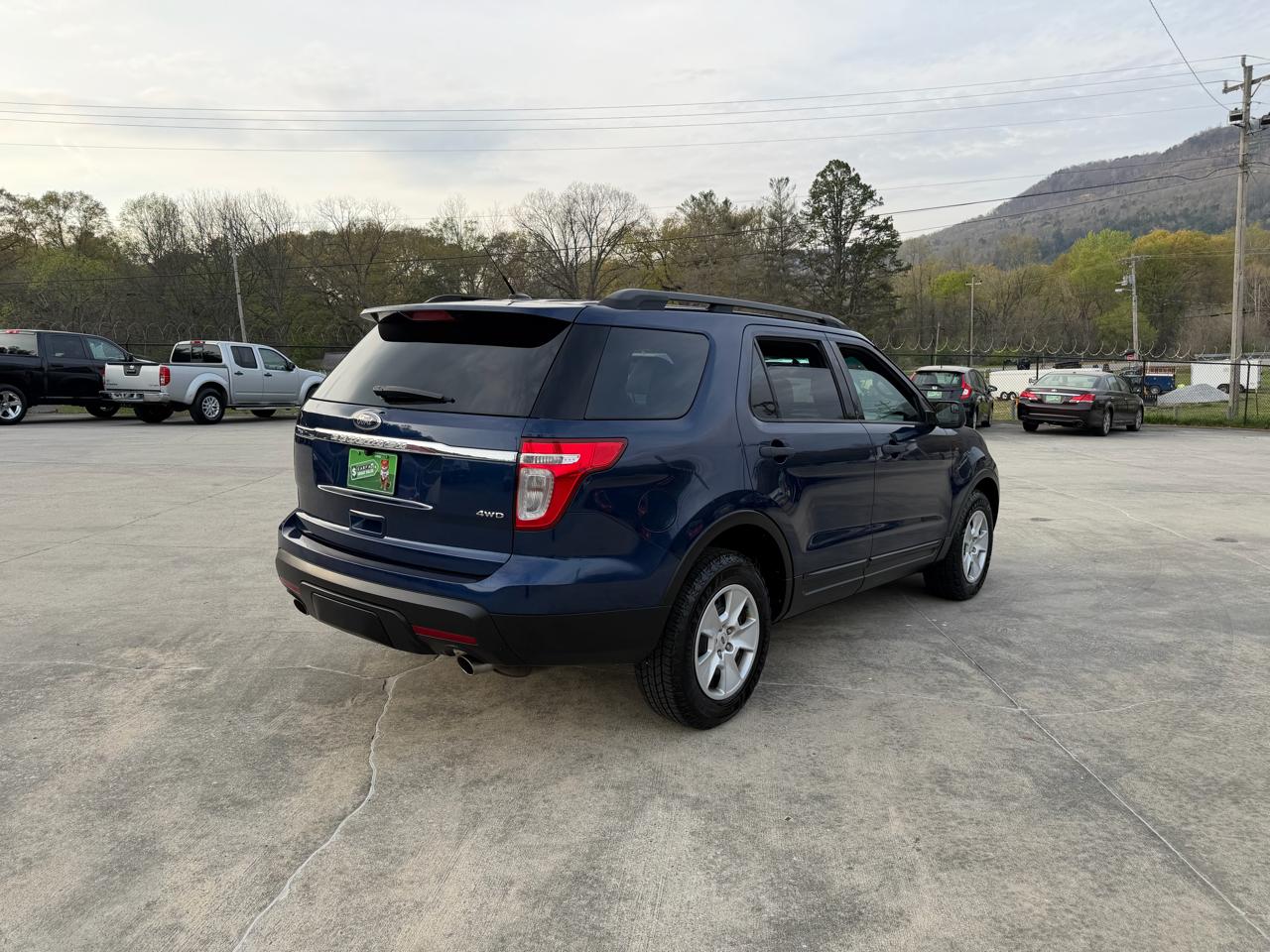 Ford Explorer Base 4WD 2012