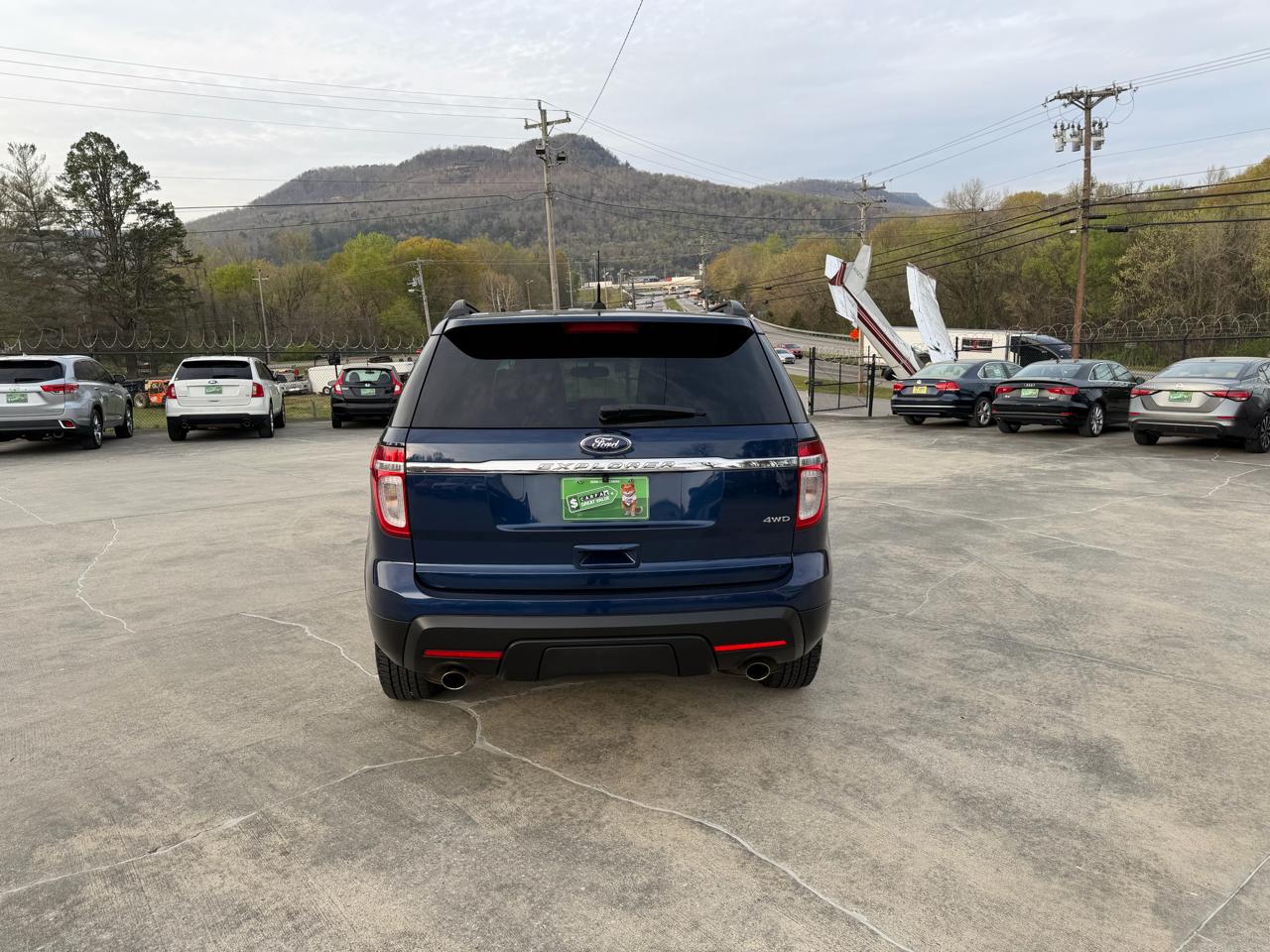 Ford Explorer Base 4WD 2012