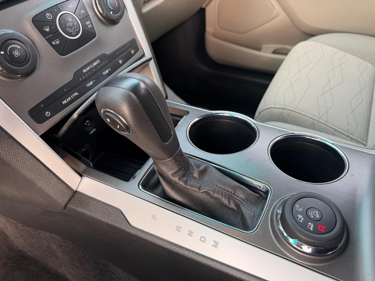 Ford Explorer Base 4WD 2012