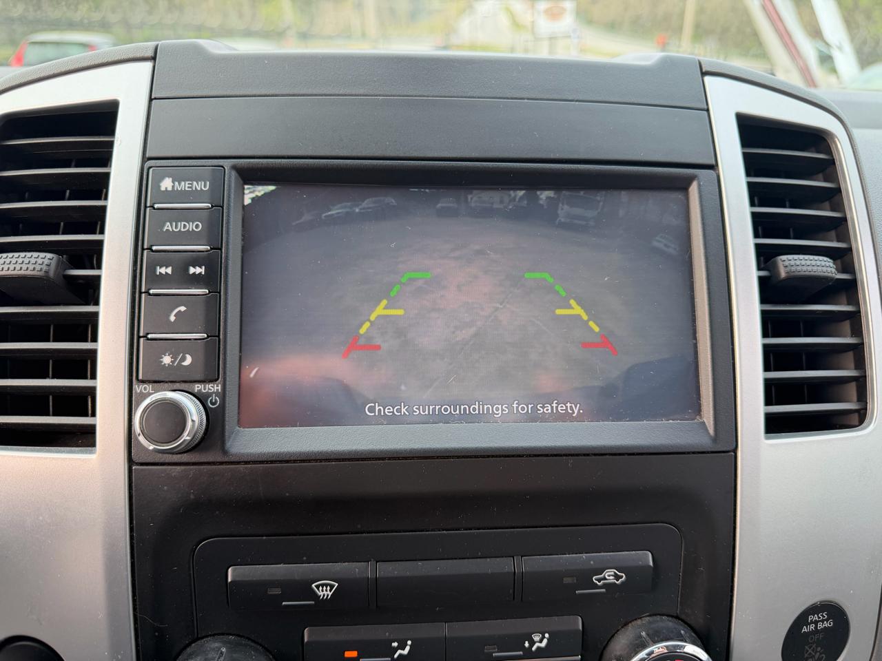 Nissan Frontier SV Crew Cab SWB 4WD 2019