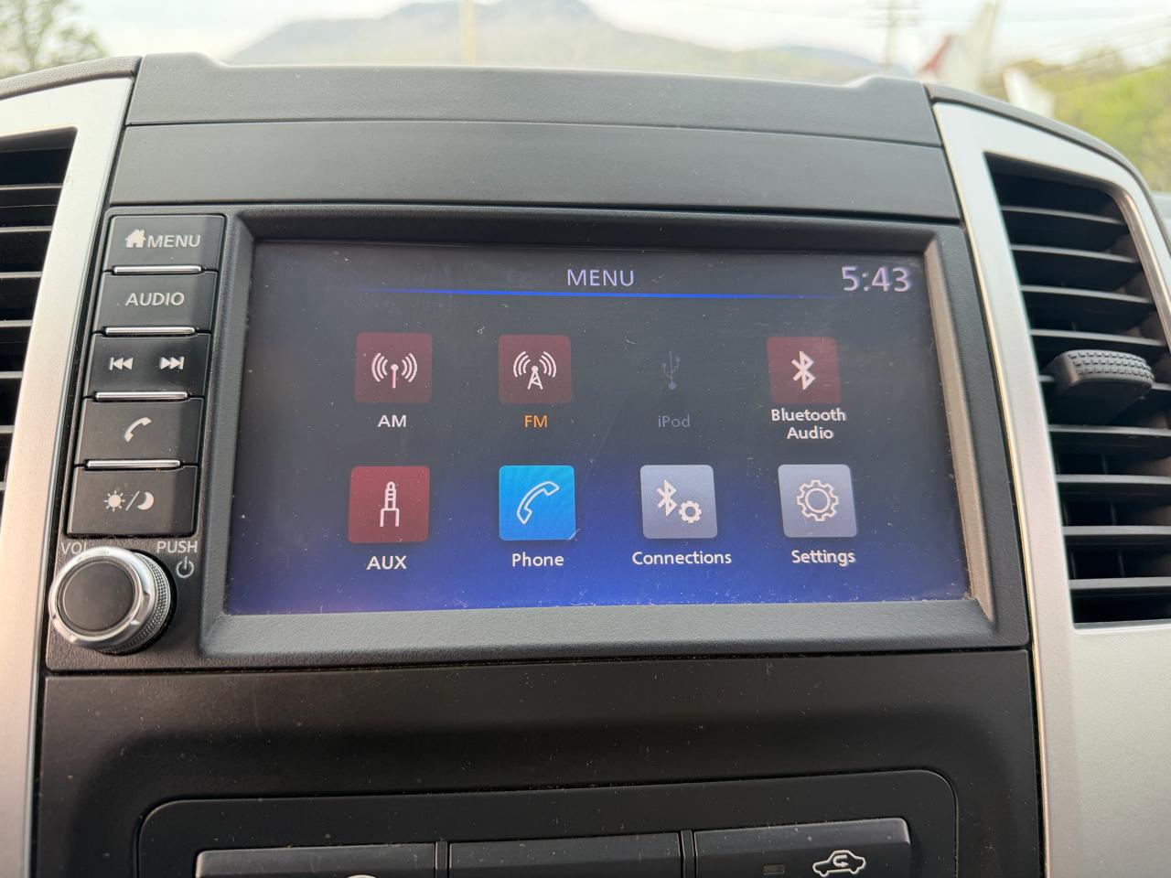 Nissan Frontier SV Crew Cab SWB 4WD 2019