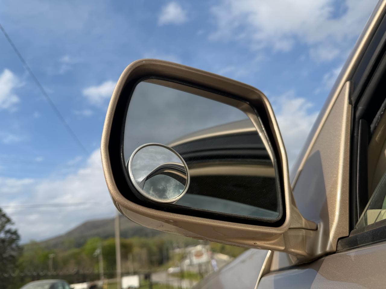 Toyota Highlander Sport 4D SUV FWD 2006