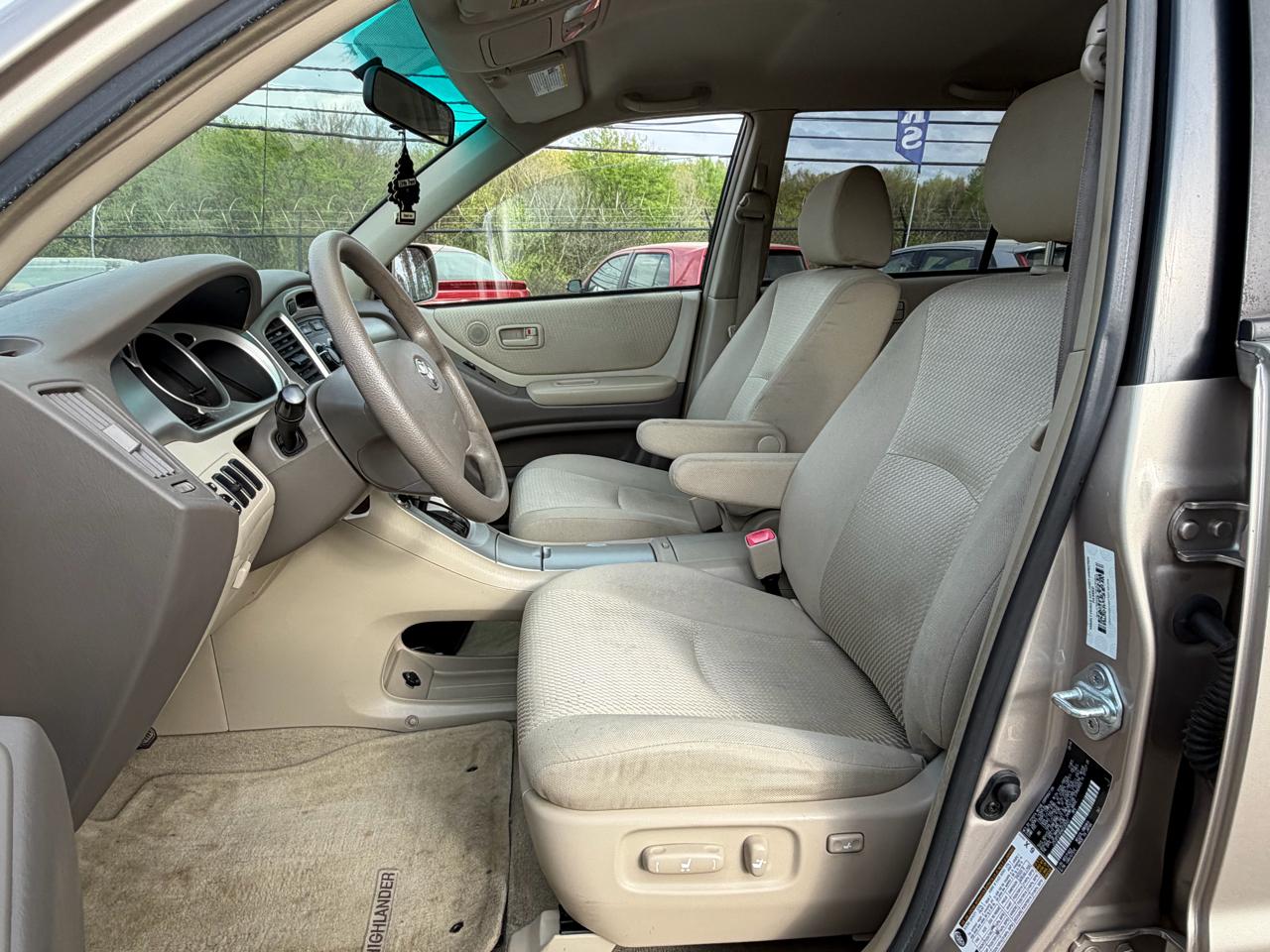 Toyota Highlander Sport 4D SUV FWD 2006