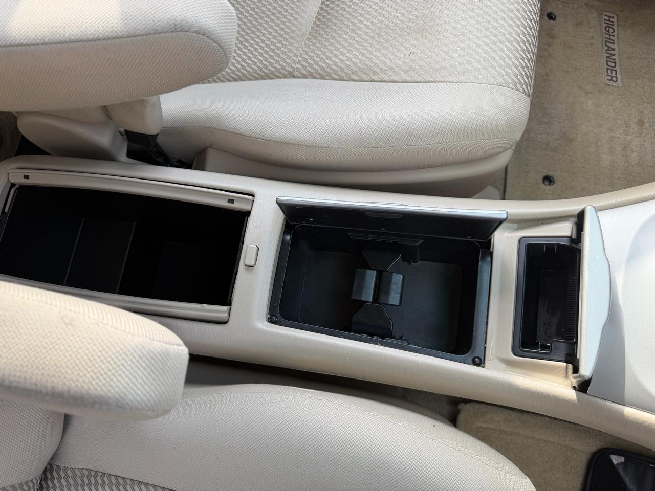 Toyota Highlander Sport 4D SUV FWD 2006