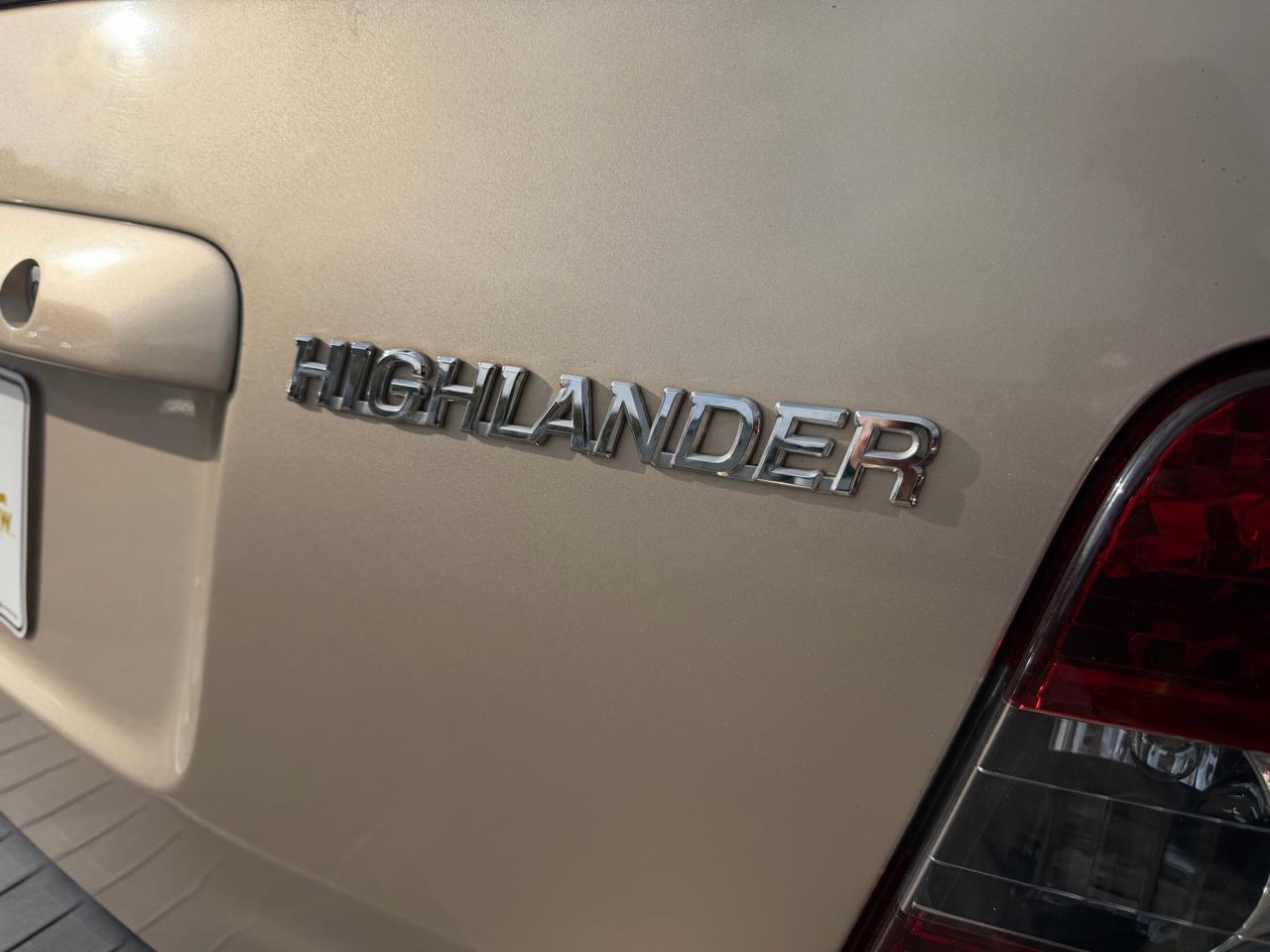 Toyota Highlander Sport 4D SUV FWD 2006