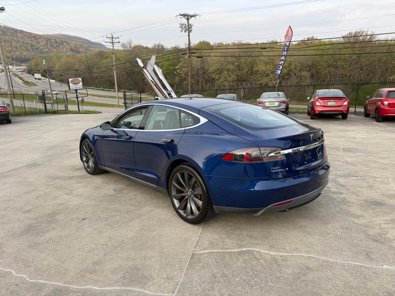 Tesla Model S 70D 2015