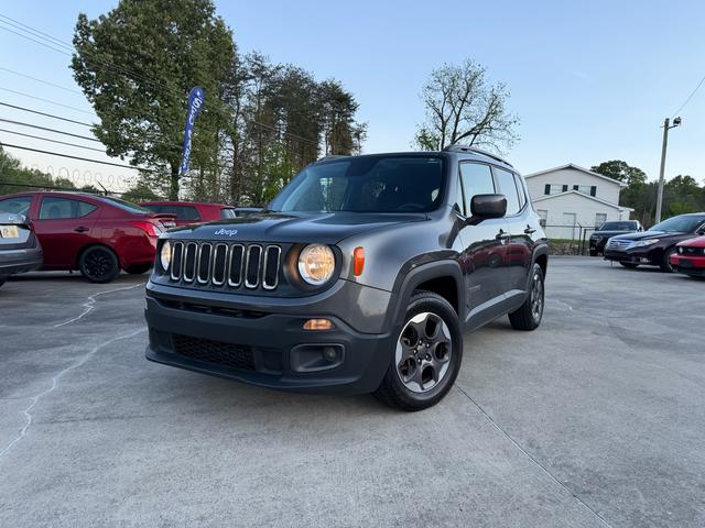 Gray 2018 Jeep Renegade Latitude SUV / Crossover Front-Wheel Drive Manual