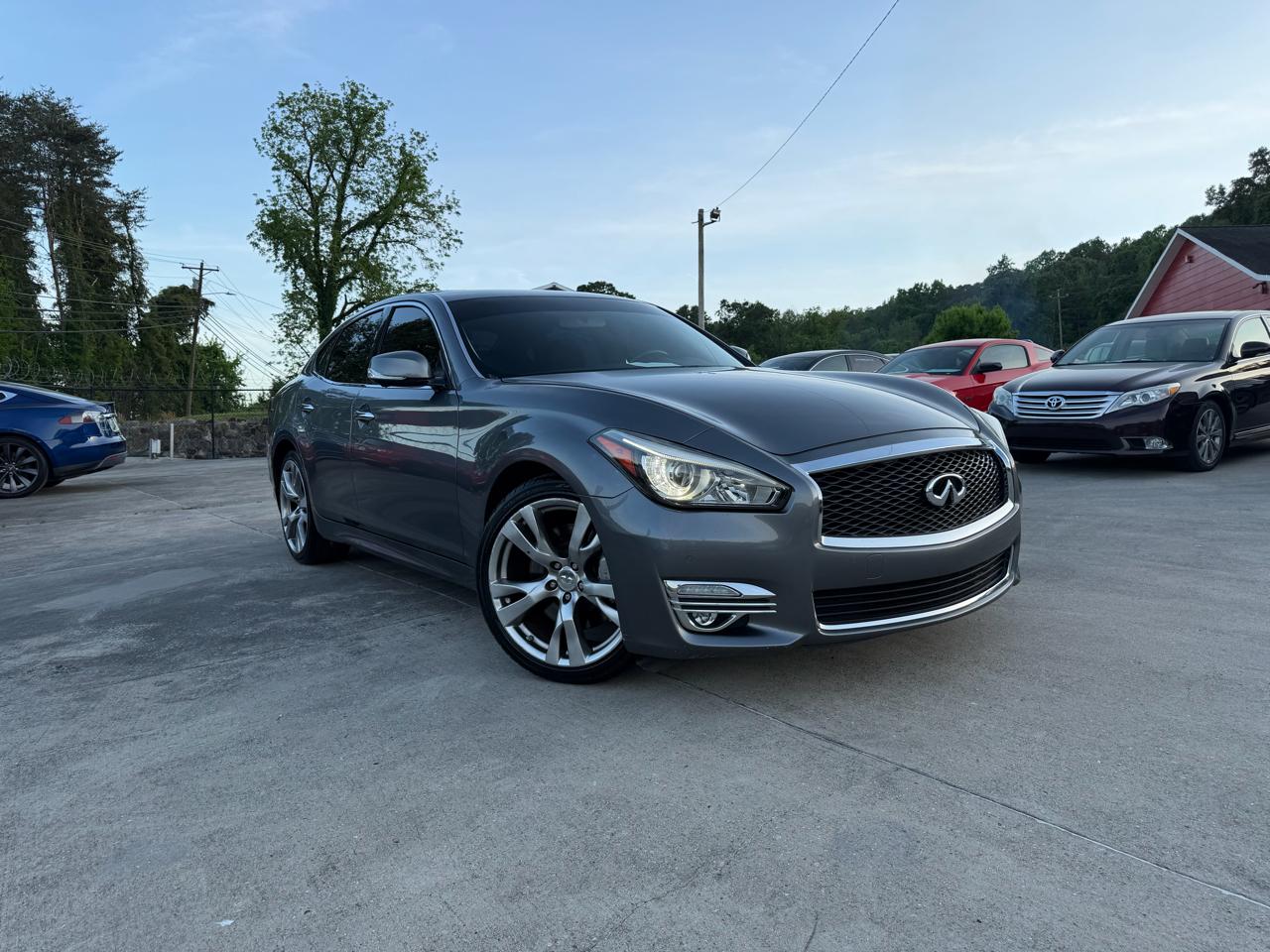 Infiniti Q70 37 2015