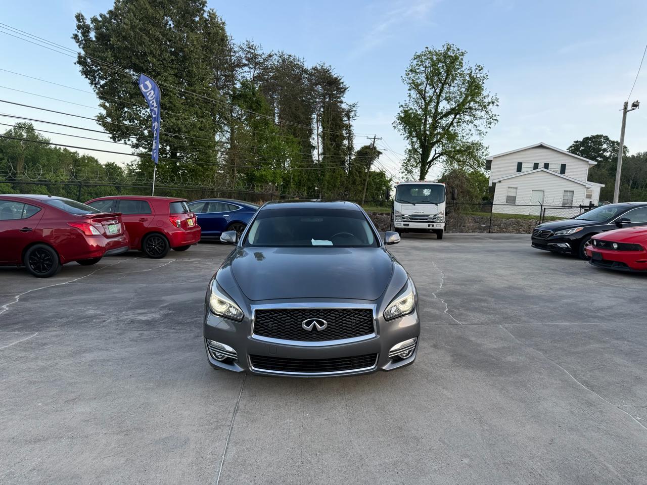 Infiniti Q70 37 2015