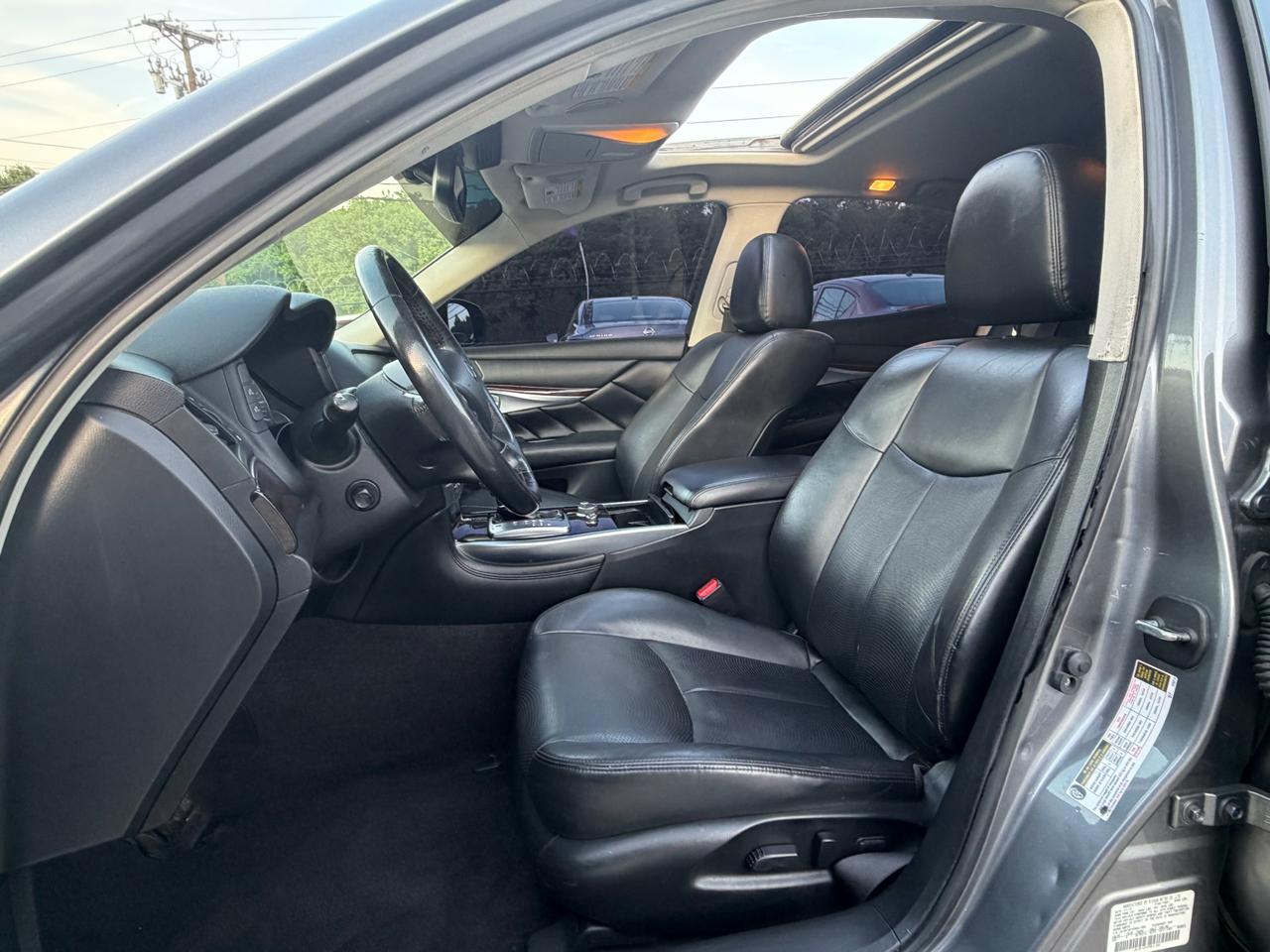 Infiniti Q70 37 2015