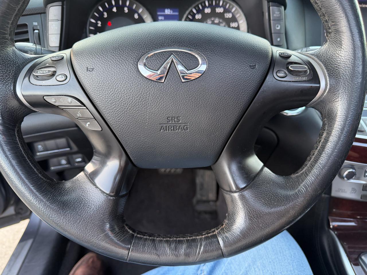 Infiniti Q70 37 2015