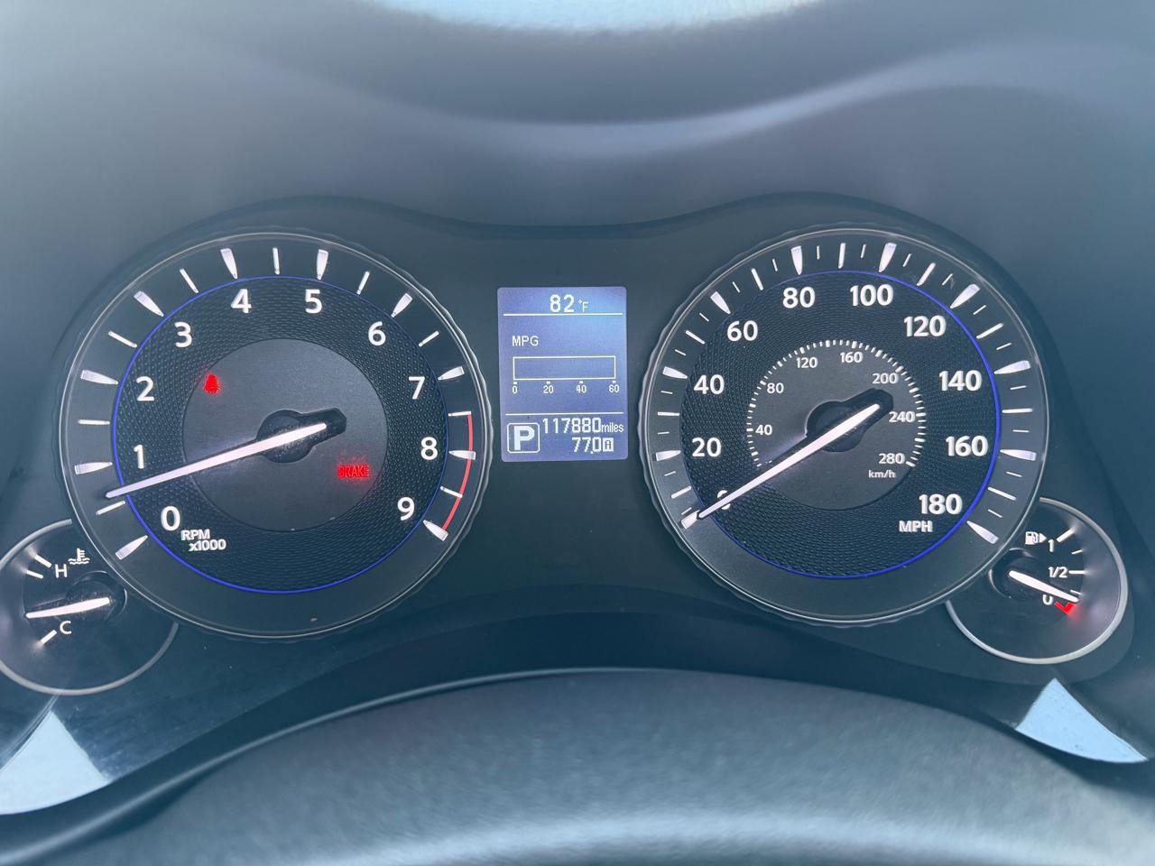 Infiniti Q70 37 2015