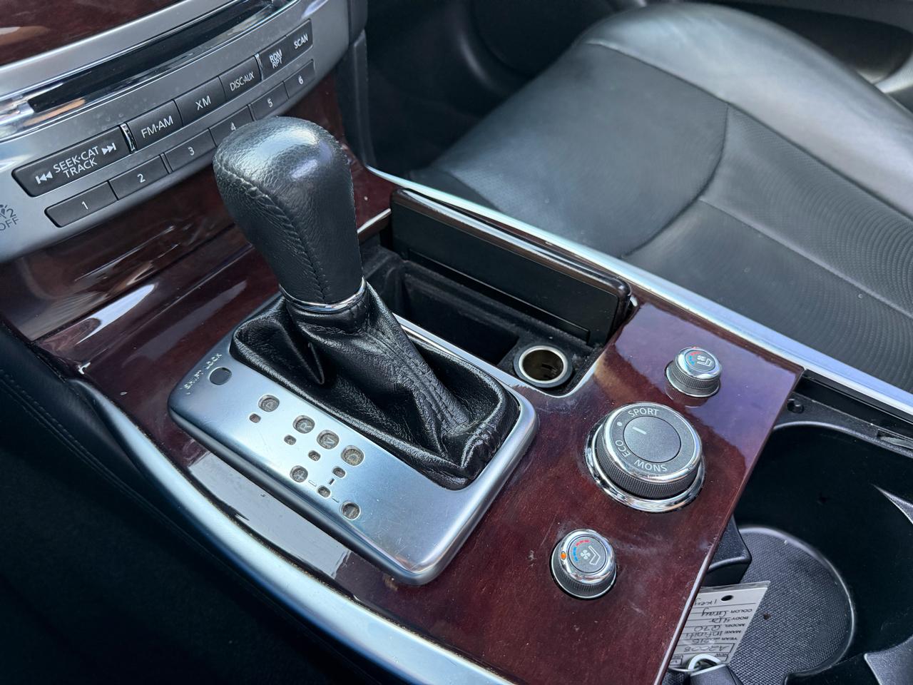 Infiniti Q70 37 2015