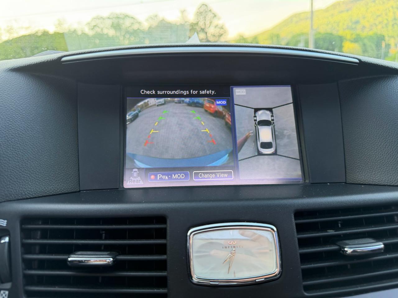 Infiniti Q70 37 2015