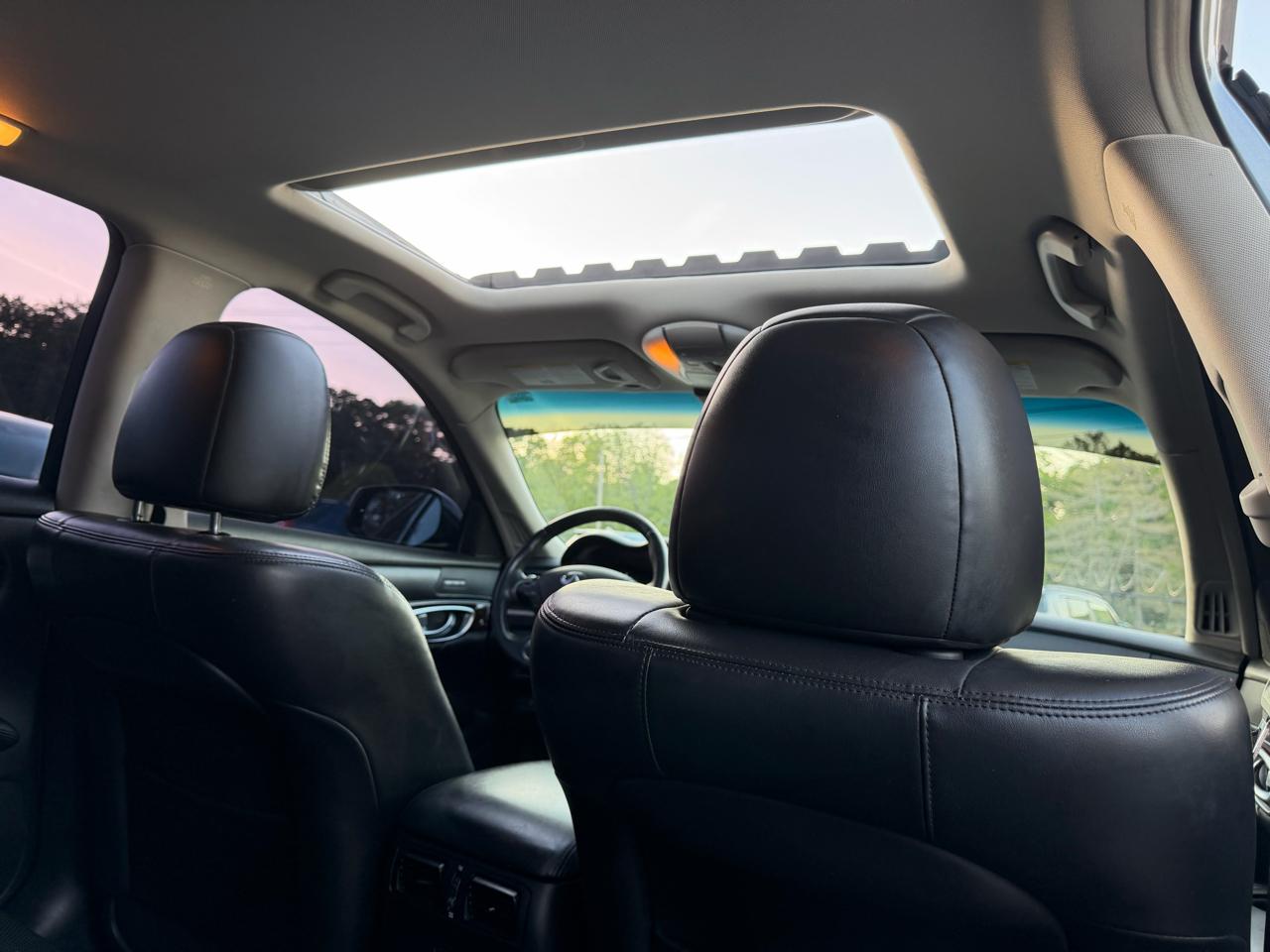 Infiniti Q70 37 2015