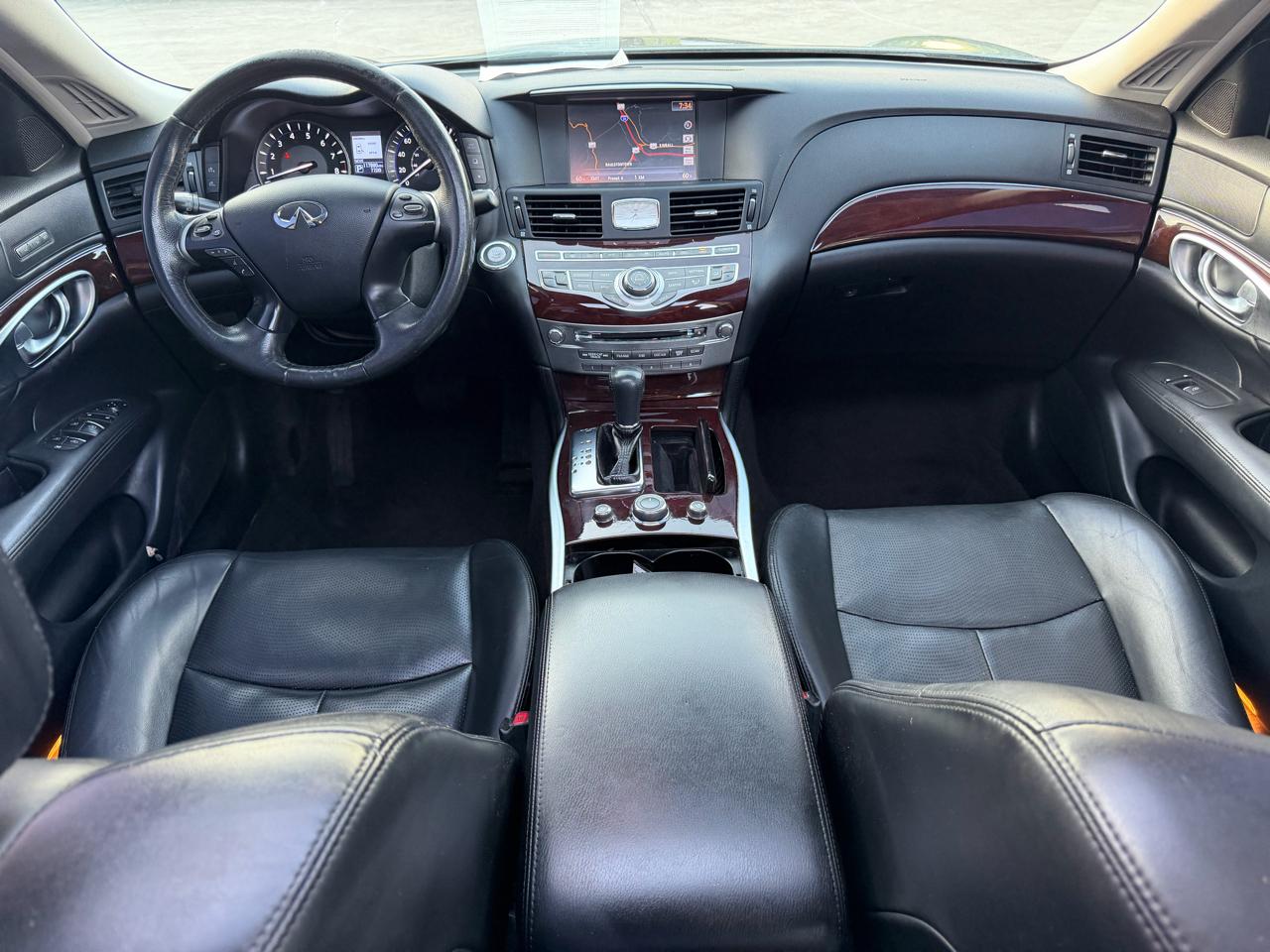 Infiniti Q70 37 2015