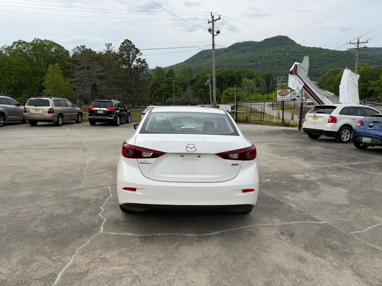 Mazda MAZDA3 i Sport AT 4-Door 2014