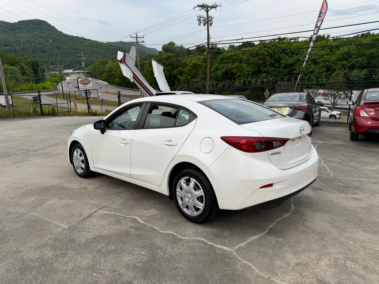 Mazda MAZDA3 i Sport AT 4-Door 2014