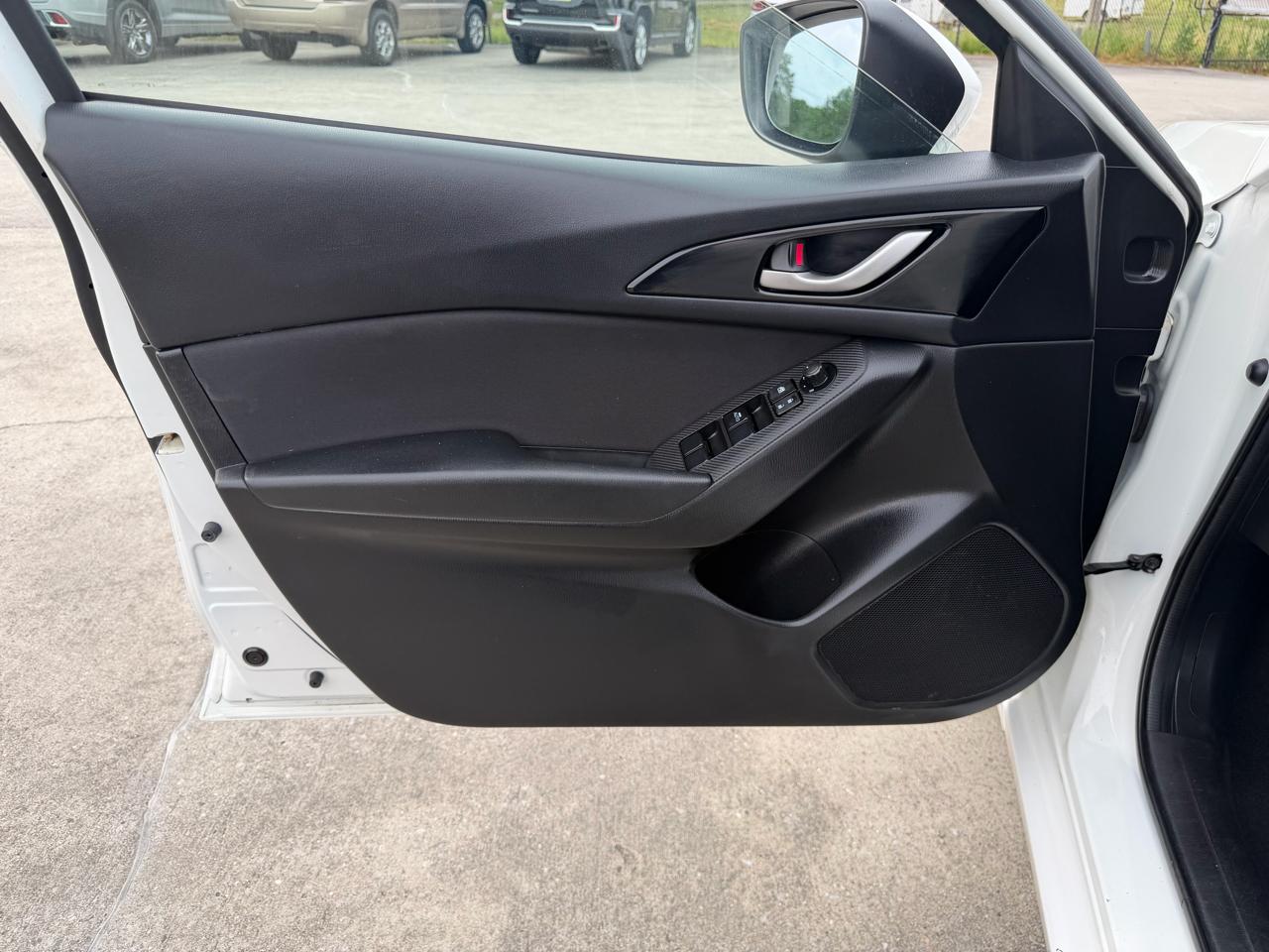 Mazda MAZDA3 i Sport AT 4-Door 2014