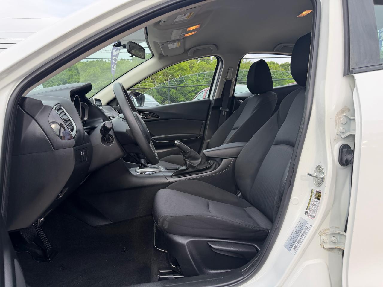 Mazda MAZDA3 i Sport AT 4-Door 2014