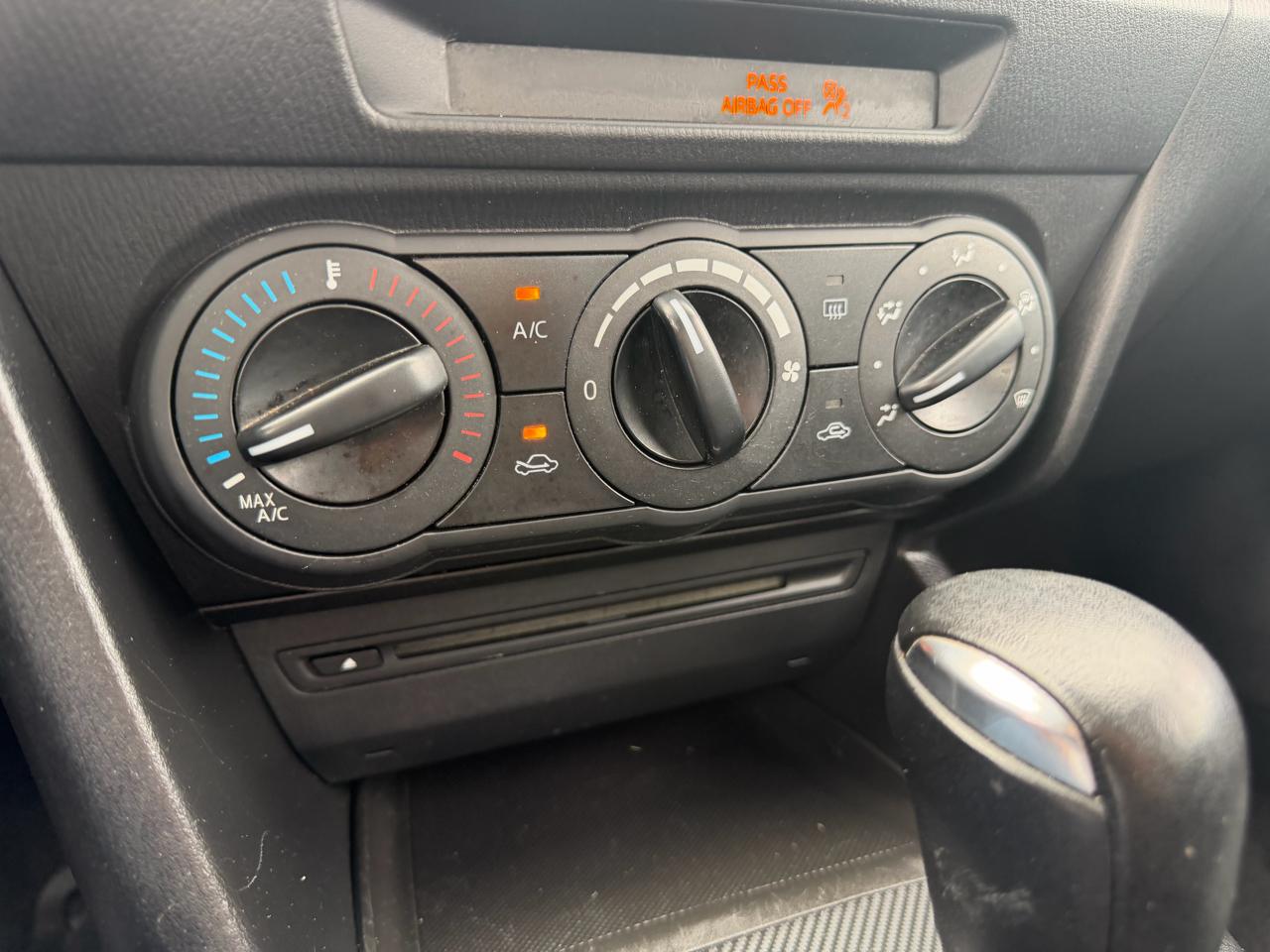 Mazda MAZDA3 i Sport AT 4-Door 2014