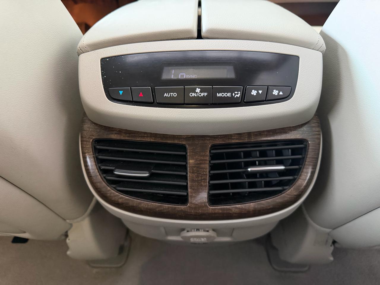 Acura MDX SH-AWD 7-Passenger w/Technology Pkg 2013