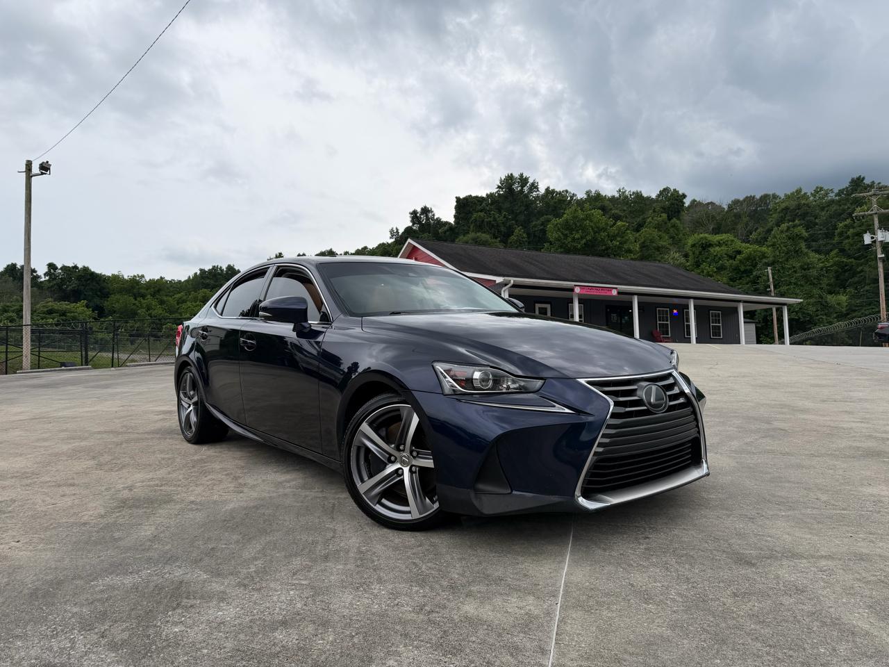 Lexus IS 300 AWD 2018