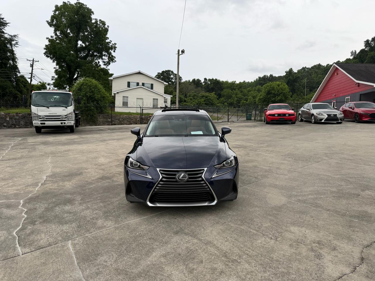 Lexus IS 300 AWD 2018