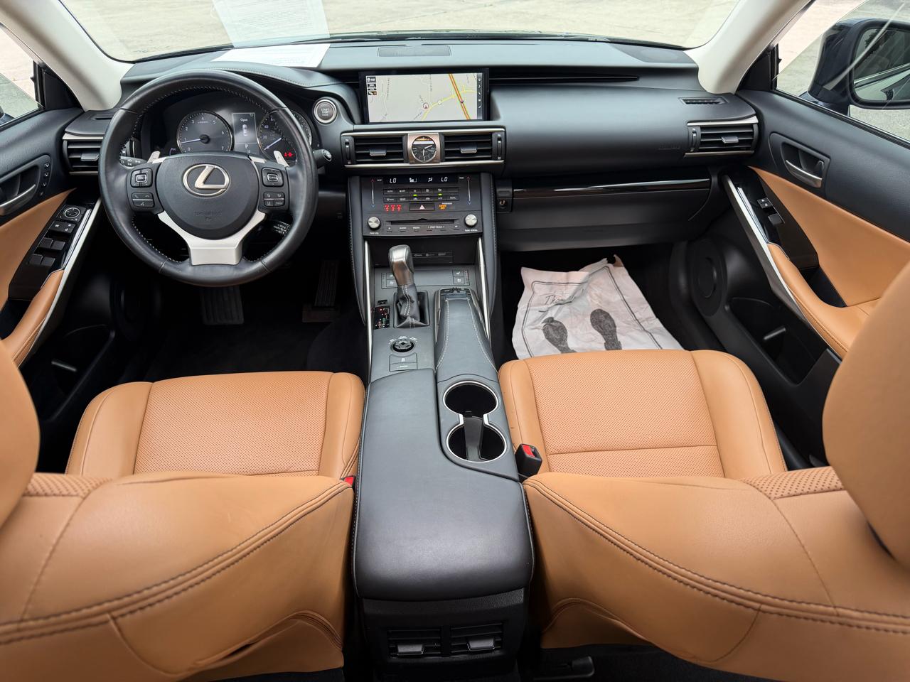 Lexus IS 300 AWD 2018