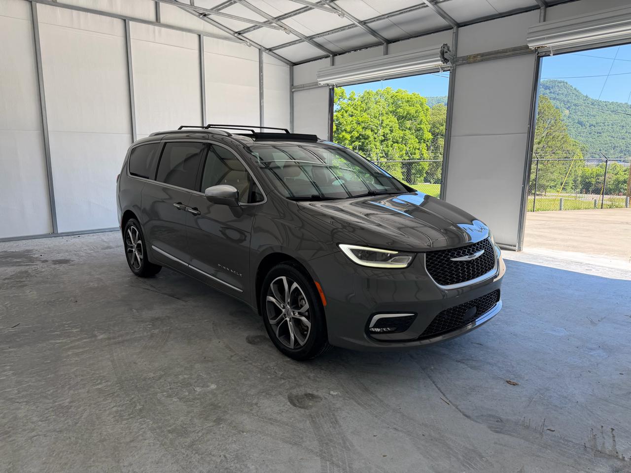 Chrysler Pacifica Pinnacle AWD 2021