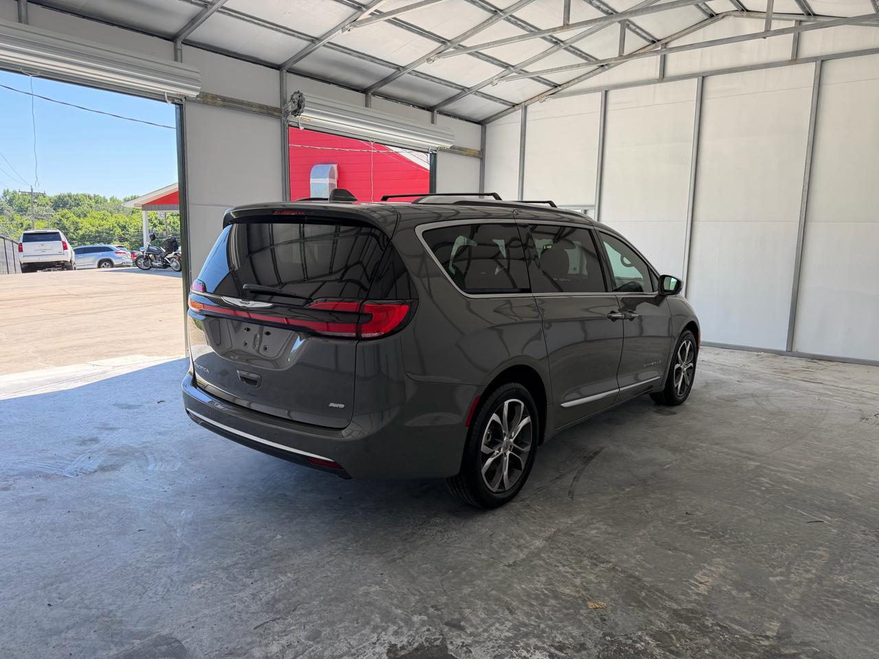 Chrysler Pacifica Pinnacle AWD 2021