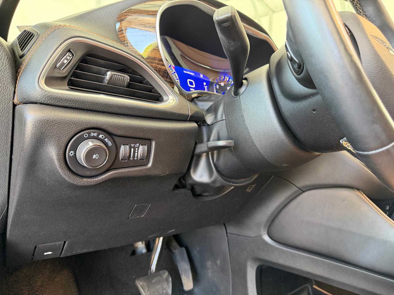 Chrysler Pacifica Pinnacle AWD 2021